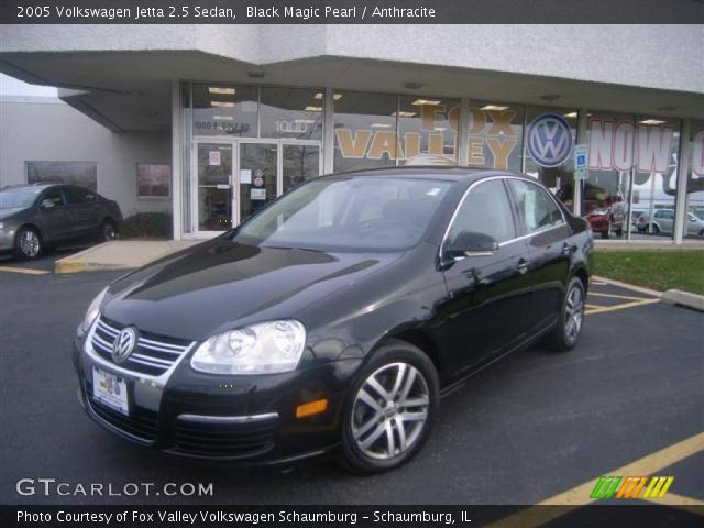 2005 Volkswagen Jetta 2.5 Sedan in Black Magic Pearl