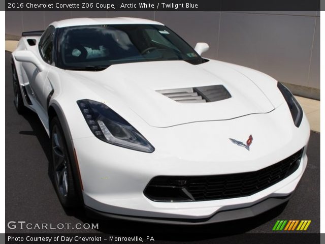 2016 Chevrolet Corvette Z06 Coupe in Arctic White