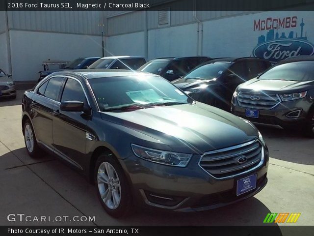 2016 Ford Taurus SEL in Magnetic