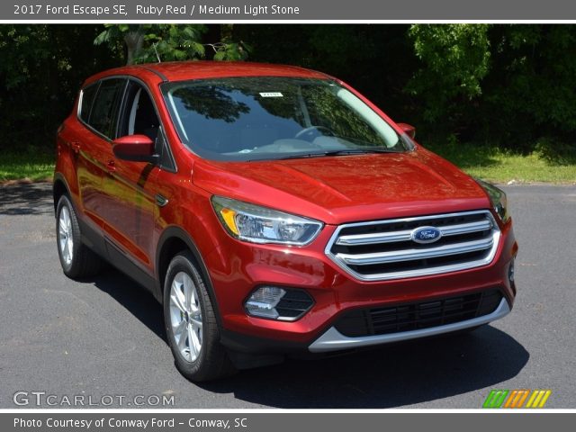 2017 Ford Escape SE in Ruby Red