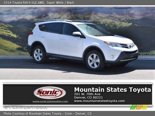 2014 Toyota RAV4 XLE AWD in Super White