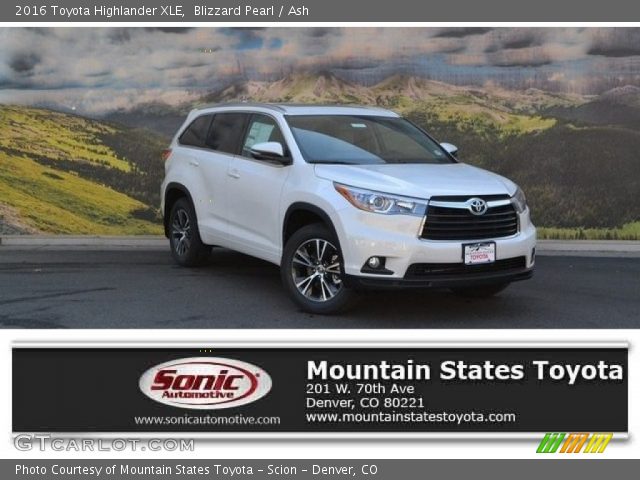 2016 Toyota Highlander XLE in Blizzard Pearl