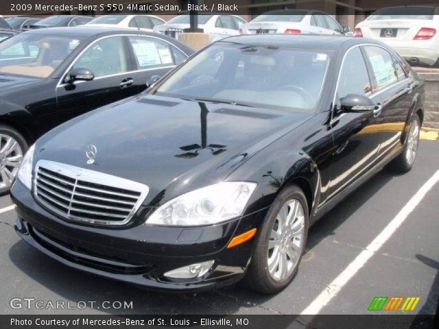 2009 Mercedes-Benz S 550 4Matic Sedan in Black