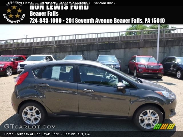 2016 Ford Fiesta SE Hatchback in Magnetic Metallic