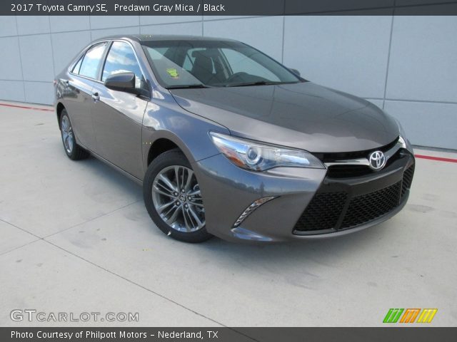 2017 Toyota Camry SE in Predawn Gray Mica