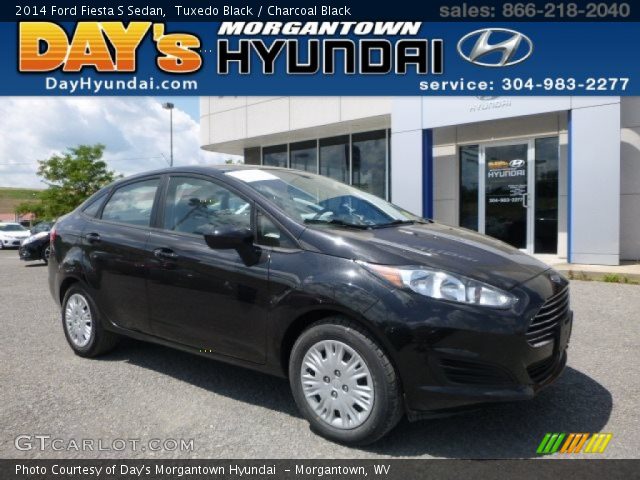 2014 Ford Fiesta S Sedan in Tuxedo Black