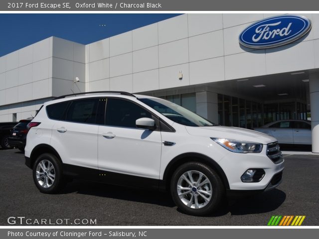 2017 Ford Escape SE in Oxford White