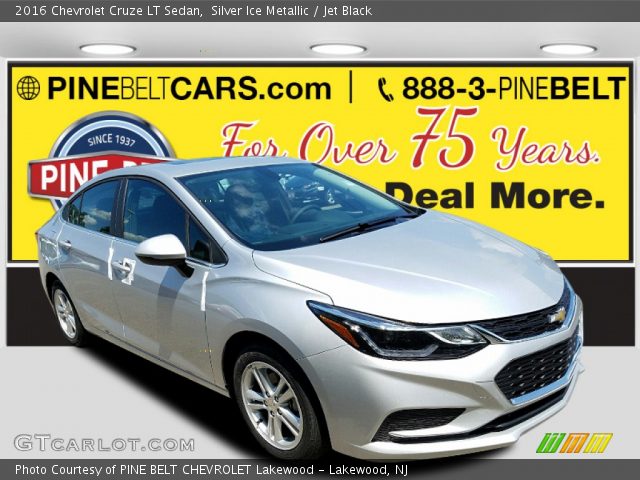 2016 Chevrolet Cruze LT Sedan in Silver Ice Metallic