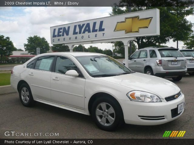 2009 Chevrolet Impala LT in White