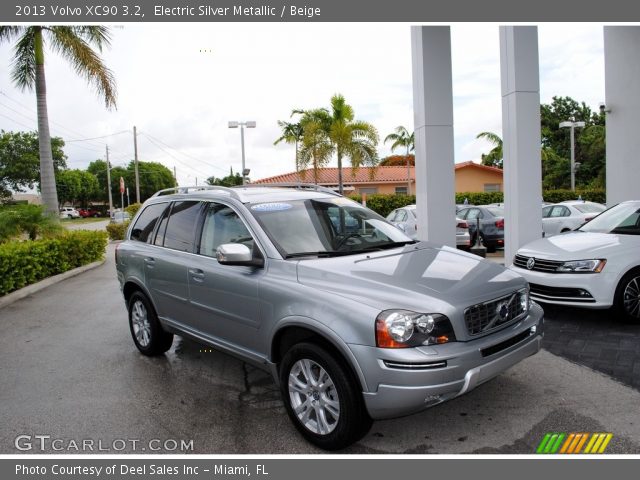 2013 Volvo XC90 3.2 in Electric Silver Metallic