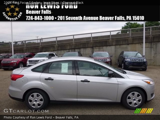 2016 Ford Focus S Sedan in Ingot Silver