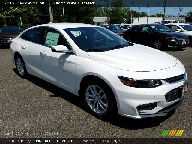 2016 Chevrolet Malibu LT in Summit White