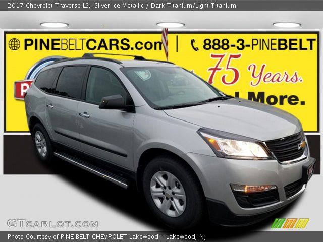 2017 Chevrolet Traverse LS in Silver Ice Metallic