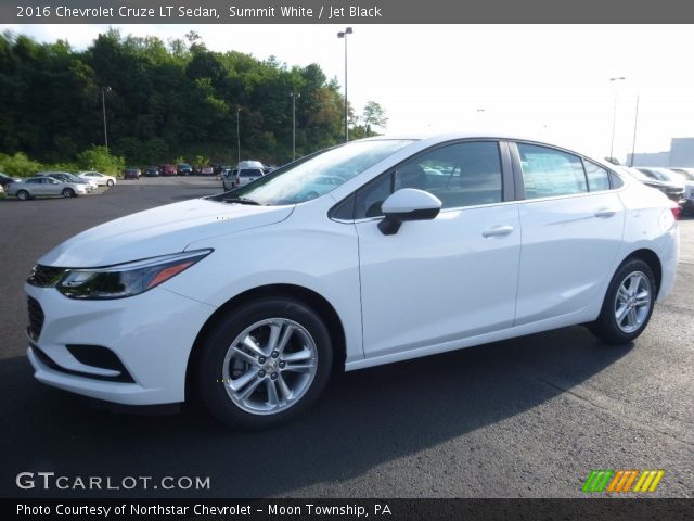 2016 Chevrolet Cruze LT Sedan in Summit White