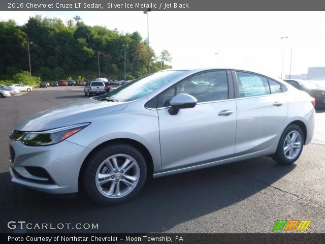 2016 Chevrolet Cruze LT Sedan in Silver Ice Metallic
