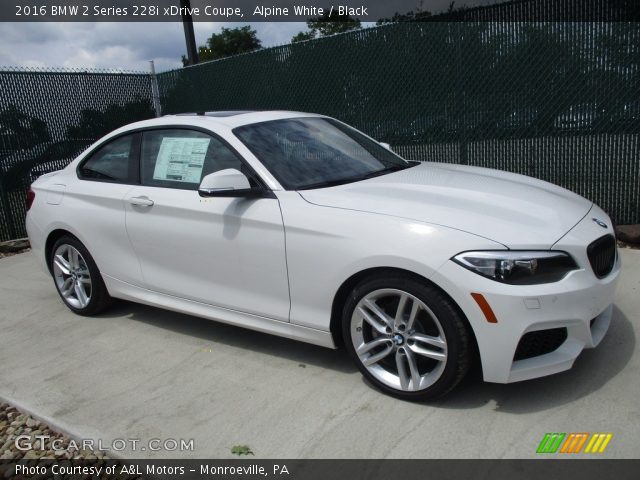 2016 BMW 2 Series 228i xDrive Coupe in Alpine White