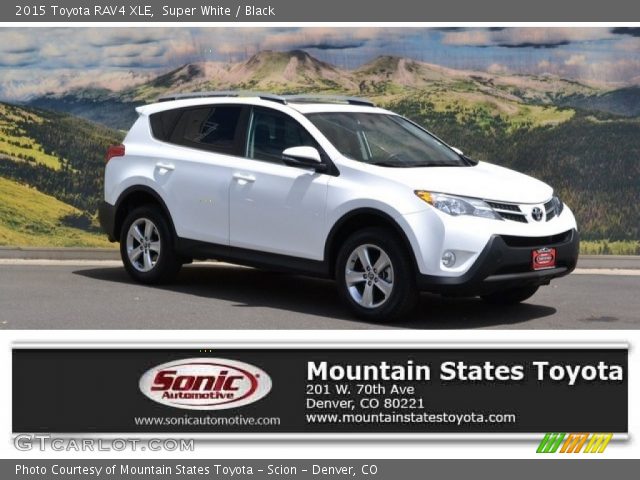 2015 Toyota RAV4 XLE in Super White