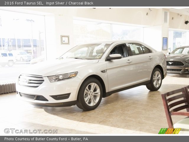 2016 Ford Taurus SEL in Ingot Silver