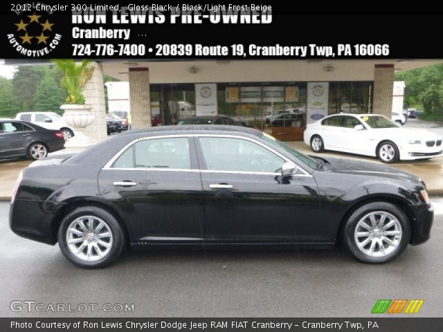 2012 Chrysler 300 Limited in Gloss Black