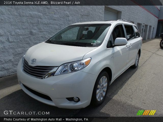 2016 Toyota Sienna XLE AWD in Blizzard Pearl