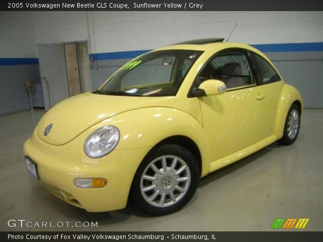2005 Volkswagen New Beetle GLS Coupe in Sunflower Yellow