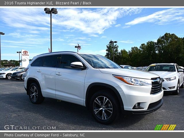 2016 Toyota Highlander XLE in Blizzard Pearl