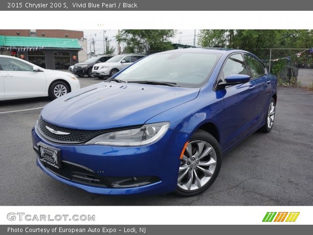 2015 Chrysler 200 S in Vivid Blue Pearl