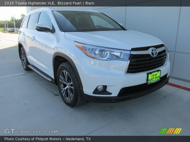 2016 Toyota Highlander XLE in Blizzard Pearl