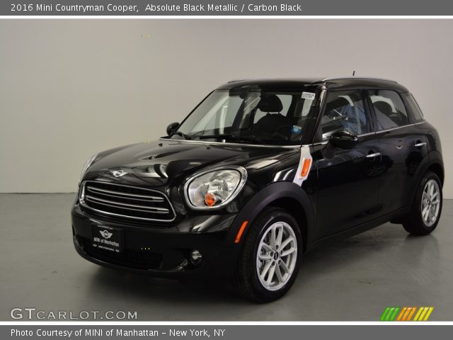 2016 Mini Countryman Cooper in Absolute Black Metallic