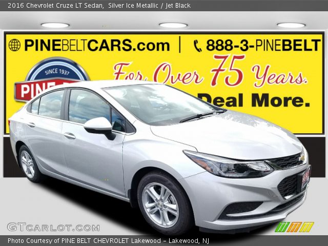 2016 Chevrolet Cruze LT Sedan in Silver Ice Metallic