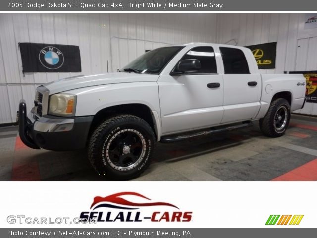 2005 Dodge Dakota SLT Quad Cab 4x4 in Bright White