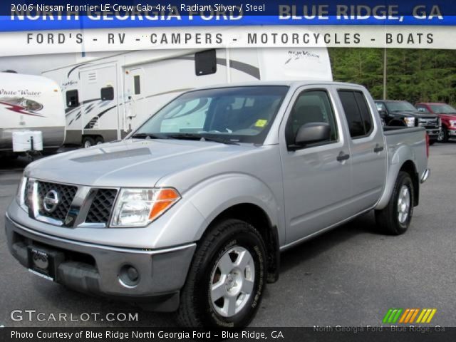 2006 Nissan Frontier LE Crew Cab 4x4 in Radiant Silver