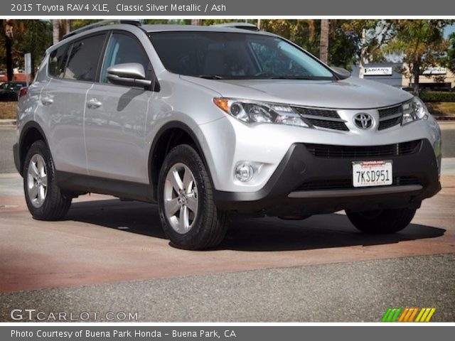 2015 Toyota RAV4 XLE in Classic Silver Metallic