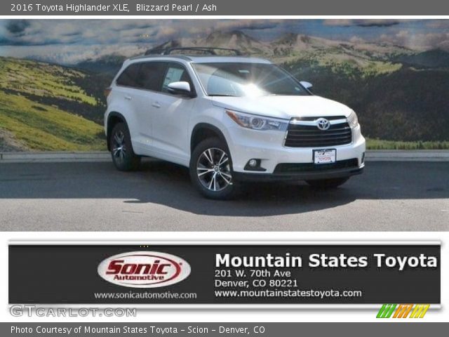 2016 Toyota Highlander XLE in Blizzard Pearl