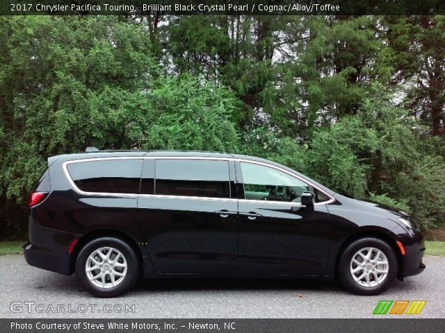 2017 Chrysler Pacifica Touring in Brilliant Black Crystal Pearl