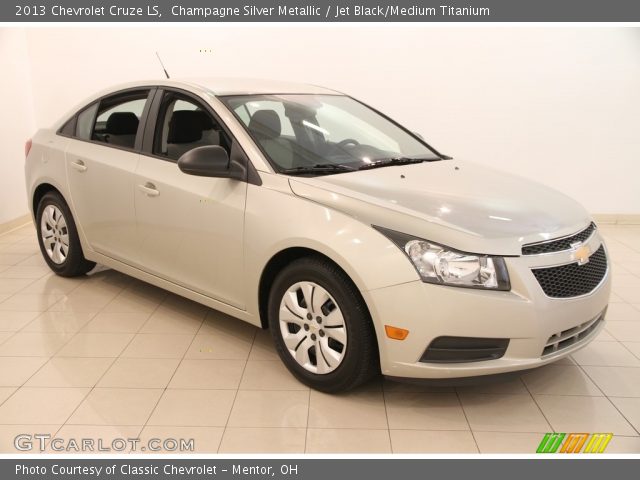 2013 Chevrolet Cruze LS in Champagne Silver Metallic