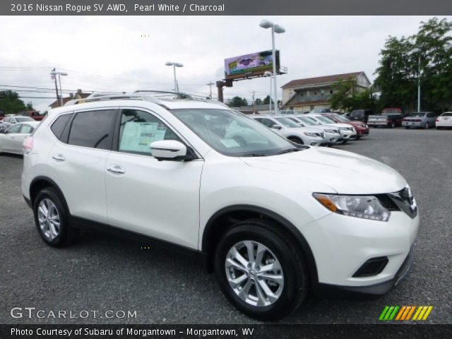 2016 Nissan Rogue SV AWD in Pearl White