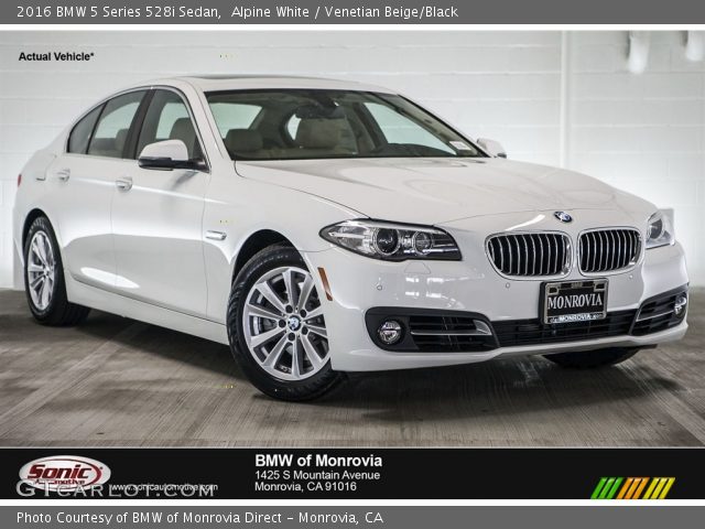 2016 BMW 5 Series 528i Sedan in Alpine White