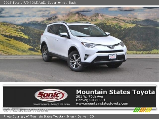 2016 Toyota RAV4 XLE AWD in Super White