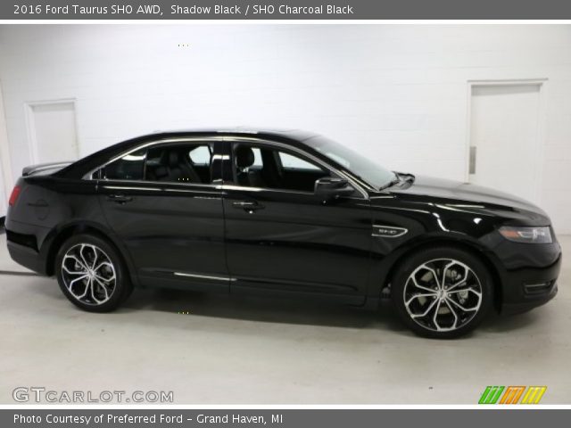 2016 Ford Taurus SHO AWD in Shadow Black