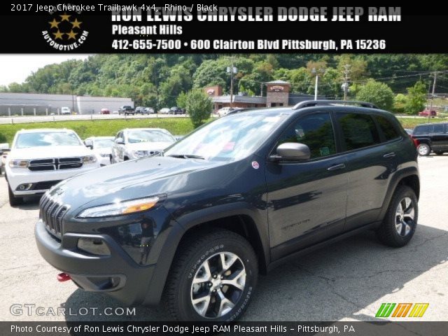 2017 Jeep Cherokee Trailhawk 4x4 in Rhino