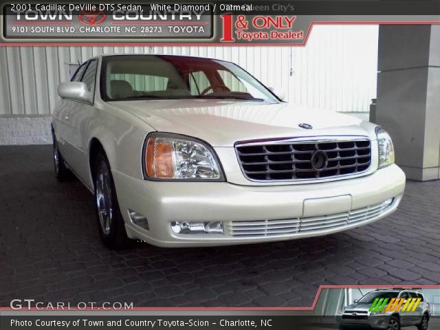 2001 Cadillac DeVille DTS Sedan in White Diamond