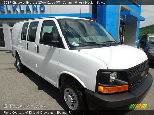 2017 Chevrolet Express 2500 Cargo WT in Summit White