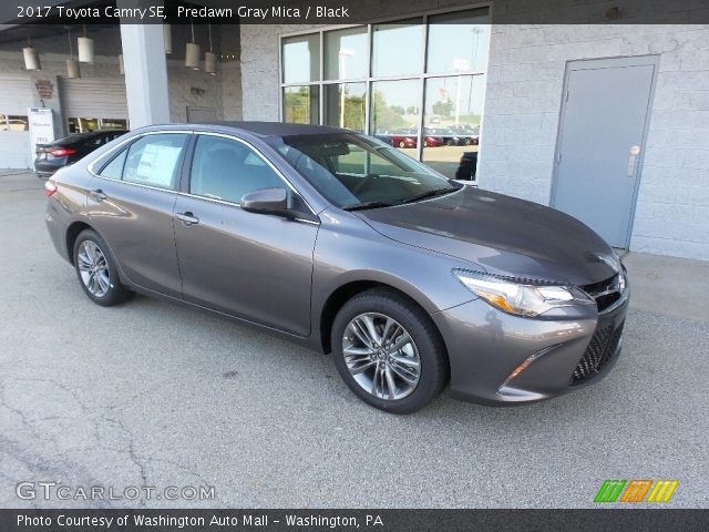 2017 Toyota Camry SE in Predawn Gray Mica