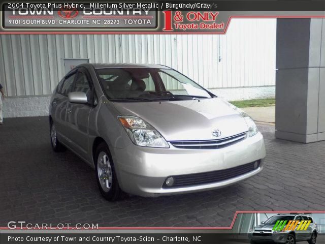 2004 Toyota Prius Hybrid in Millenium Silver Metallic
