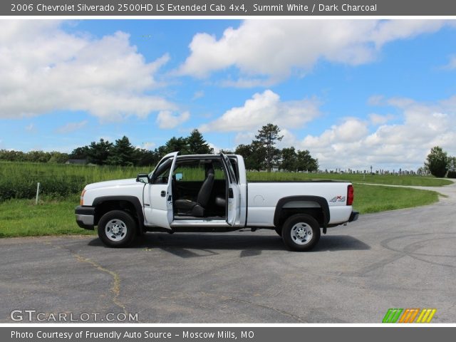2006 Chevrolet Silverado 2500HD LS Extended Cab 4x4 in Summit White