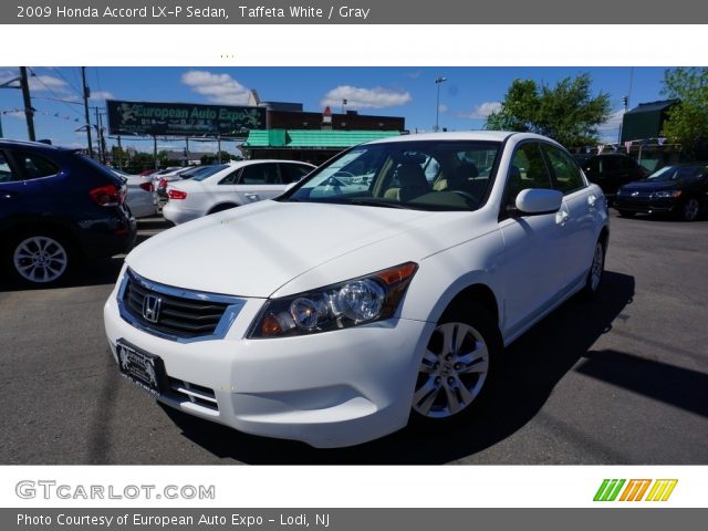 2009 Honda Accord LX-P Sedan in Taffeta White