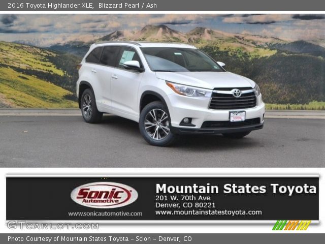 2016 Toyota Highlander XLE in Blizzard Pearl