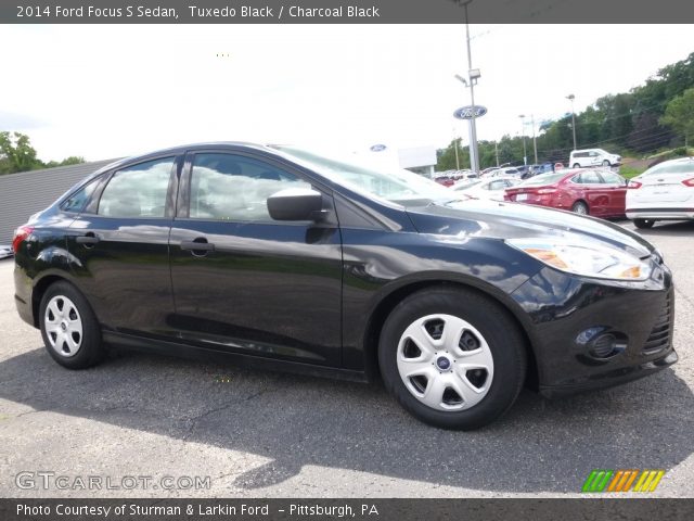 2014 Ford Focus S Sedan in Tuxedo Black