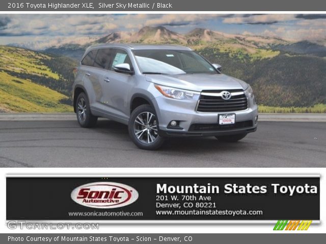 2016 Toyota Highlander XLE in Silver Sky Metallic